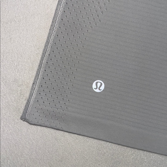 Lululemon Train to Be Short-Sleeve Shirt
White / silver gray - Picture 6 of 10